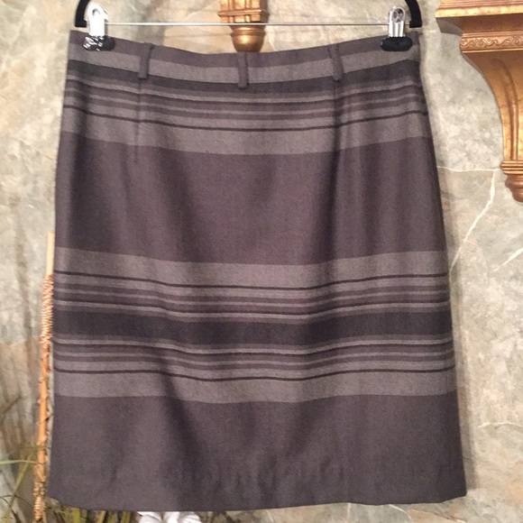 Ralph Lauren 🌹 stunning striped gray skirt - Picture 2 of 8